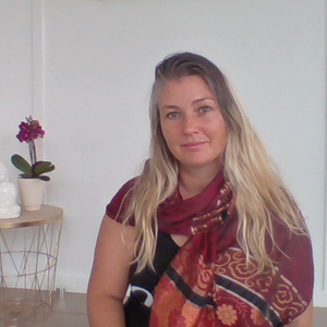 Curvy & Confident - Yoga